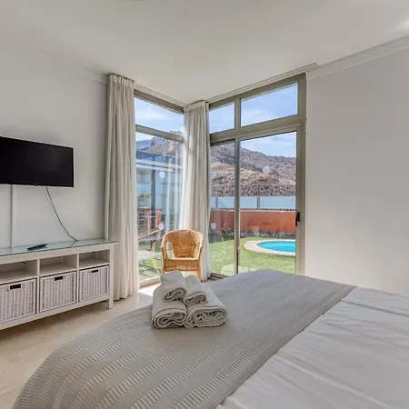 Tauro Deluxe Villa
