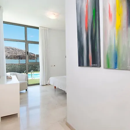 Tauro Deluxe Villa
