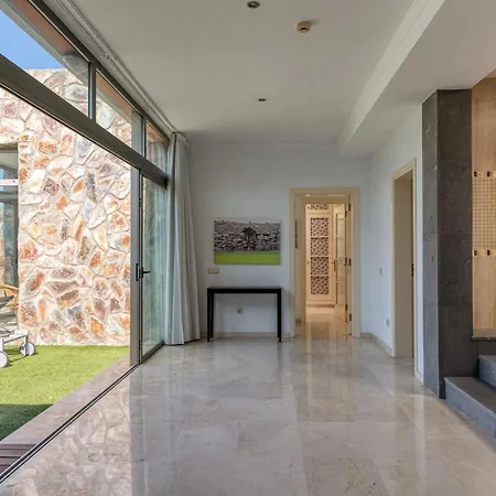 Tauro Deluxe Villa Taurito