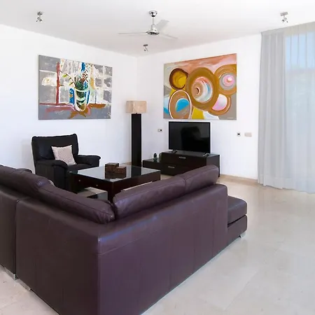 Villa Tauro Deluxe La Playa de Tauro