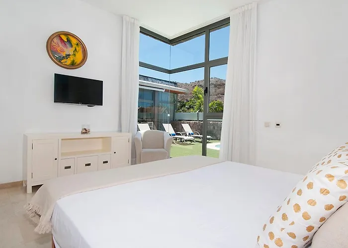 Tauro Deluxe Villa *