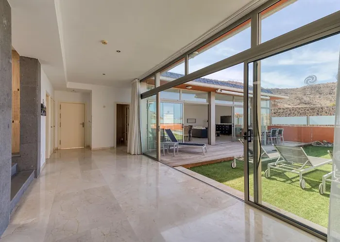 Tauro Deluxe Villa Taurito